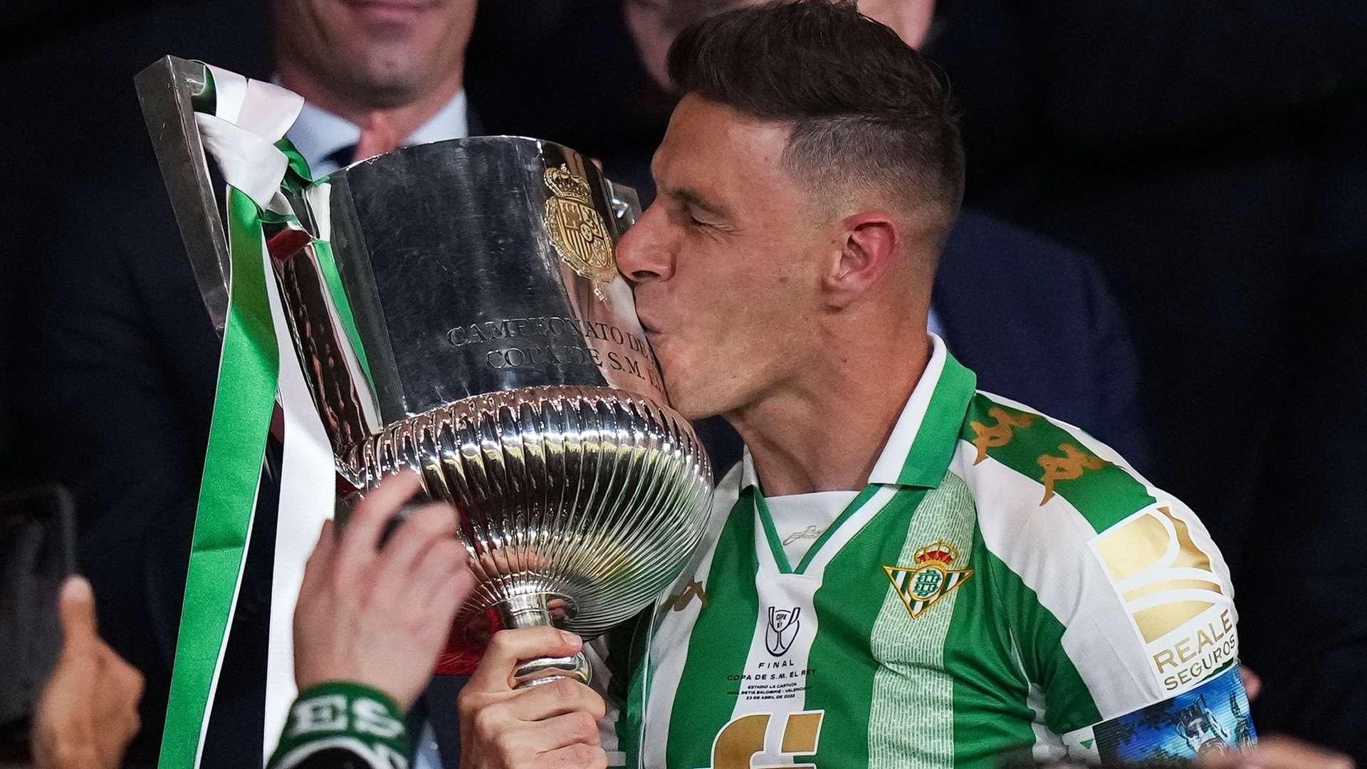 拜仁连续20个赛季欧冠首战取胜纪录再创新高的精彩之路